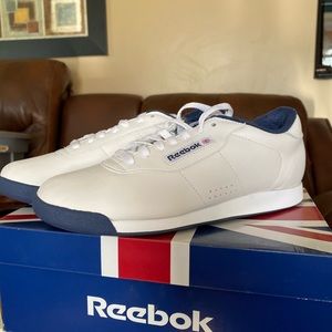 Reebok Princess Classics. Women’s size 10. Never tried on. New in box!